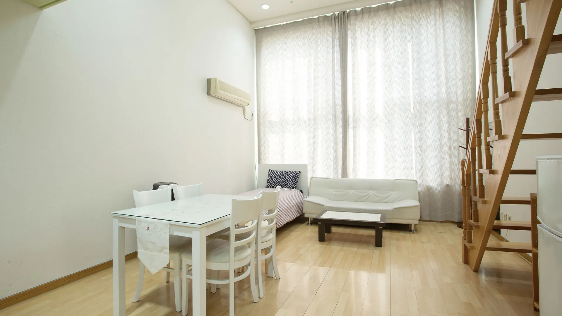 Njoy Seoul Daire 0*,  Güney Kore